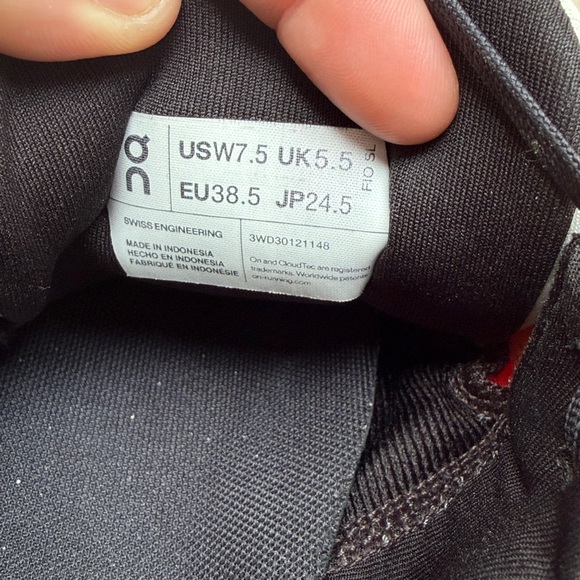 ON RUNNING Cloud Cloudstratus 3 White Sand Sneakers SZ 7.5 - Picture 12 of 12